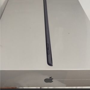 ***NEW*** Apple iPad 64GB Space Gray